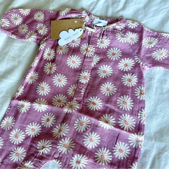 Angel Dear Peasant Romper Daisy Dynamo NWT 0-3 months - Picture 2 of 5
